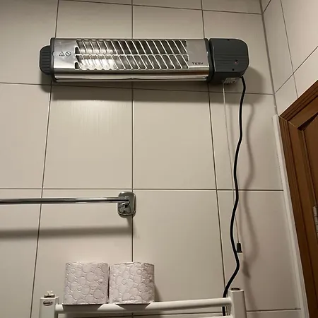 Spacious At Gondola! Fast Wifi, Washer, Ac, Balcony, Quiet בנסקו